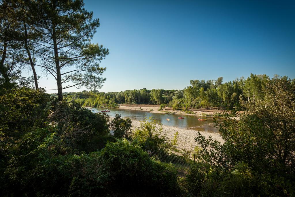 Camping La Sousta**** Remoulins Exterior photo